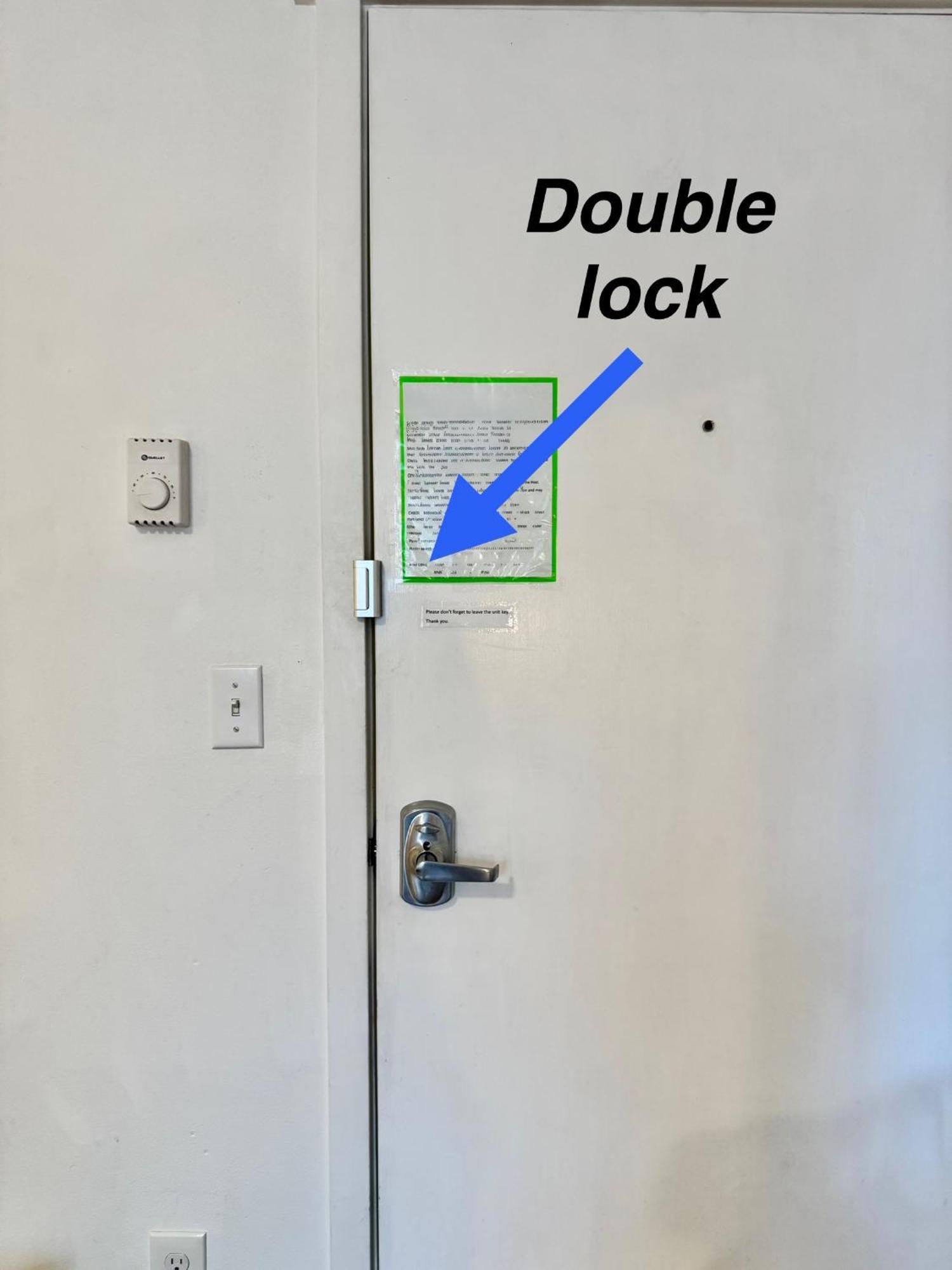 Private Room With Shared Bathroom On The 1St Floor 10 Minutes Walk To University Of Washington Seattle Exteriör bild